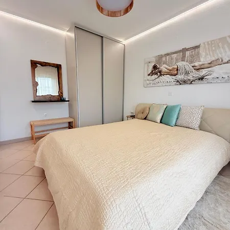 Apartament Sunrice Néa Péramos